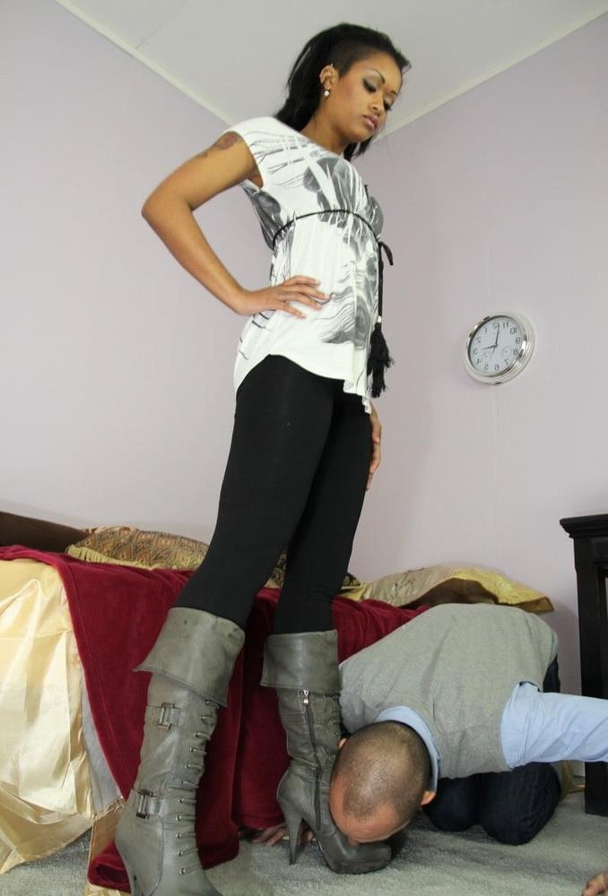 20P Footdom Mistress