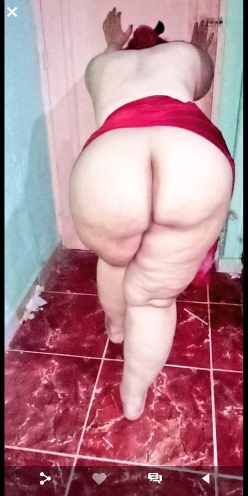 9P egyptian wife and milf