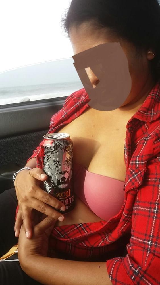 20P wife with beer