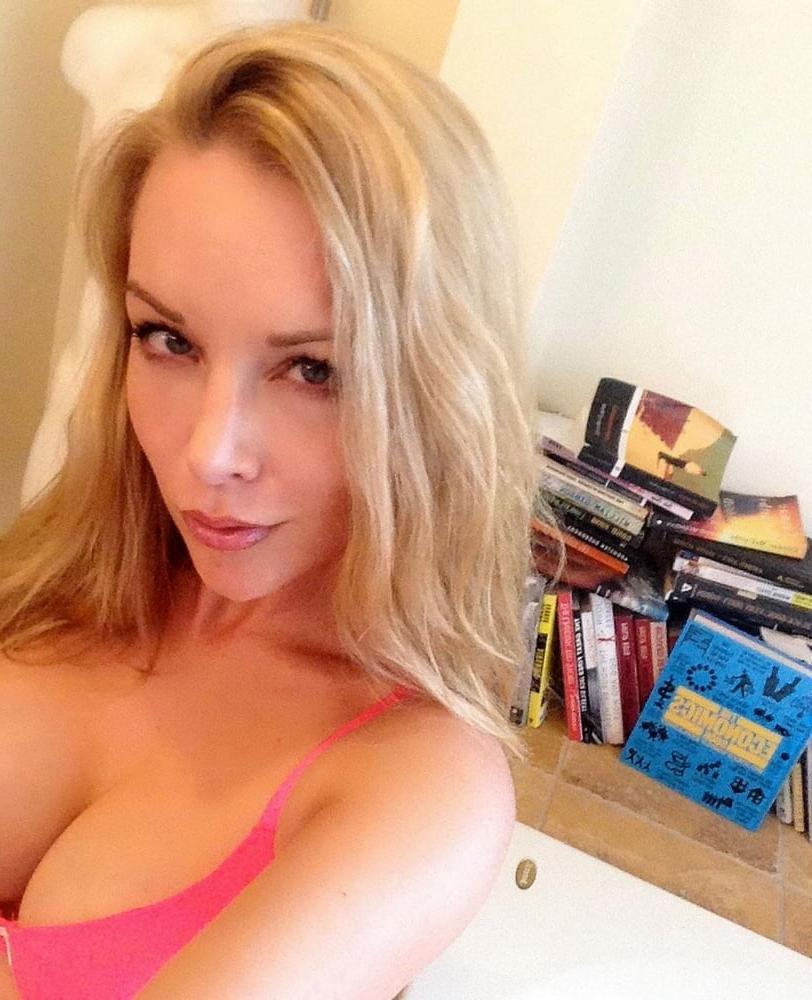 15P Blonde stunning bimbo 2
