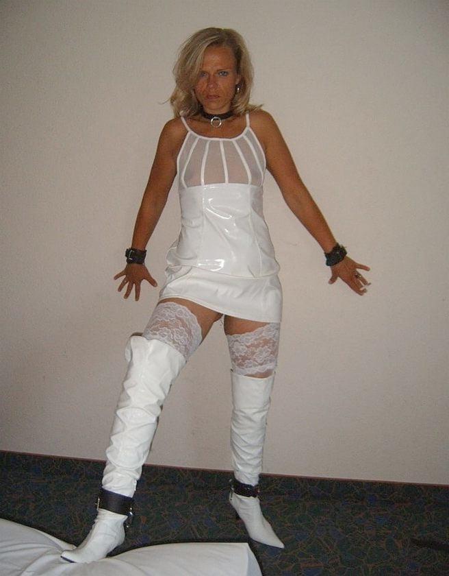 25P Hot German slave wife