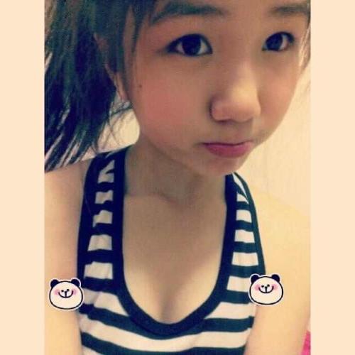 11P Chinese  cute student study abroad in Canada