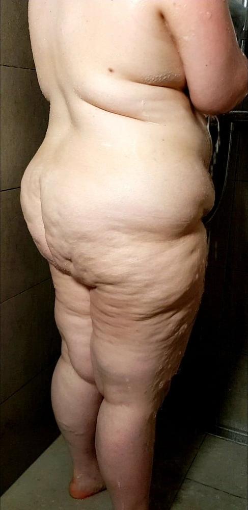 13P Wife takes a shower