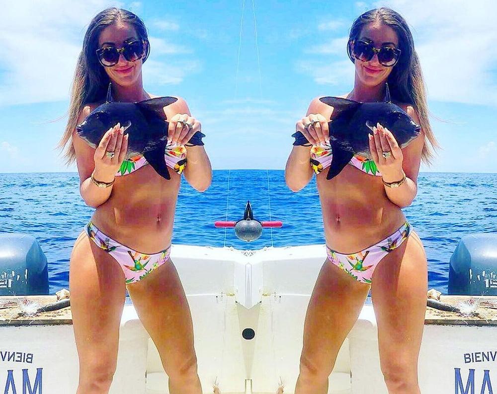 25P Sarah Haulin' Ass Fish Thong Bikini For Masterbational Use
