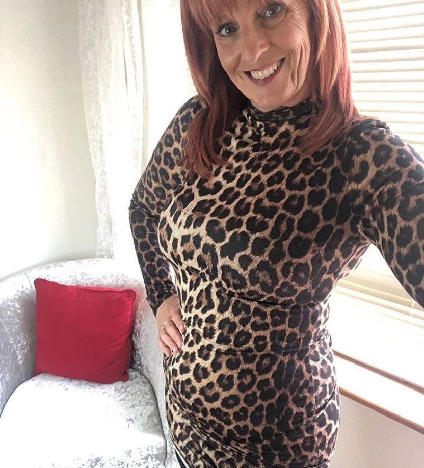 25P Beau Diamonds model slut from Worcestershire