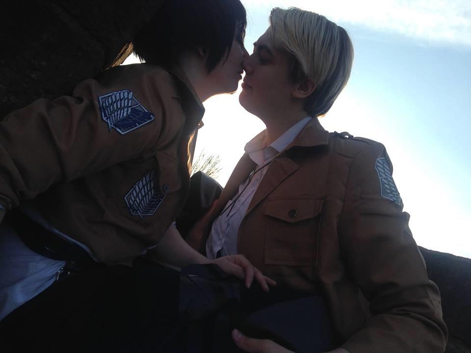 25P Shaunie - UK cosplay slut who fucks everyone at comic-Con's