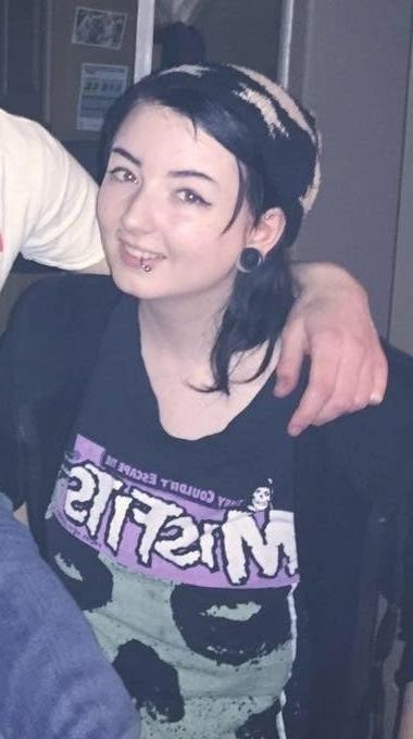 25P Shaunie - UK cosplay slut who fucks everyone at comic-Con's