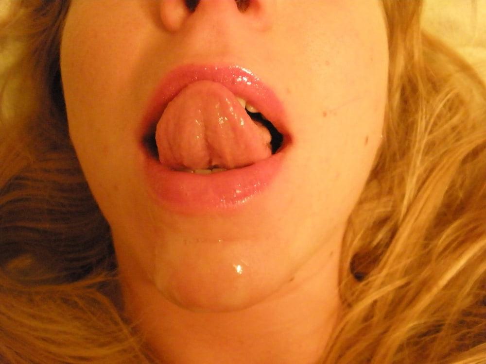 25P Gorgeous blonde likes boys and girls