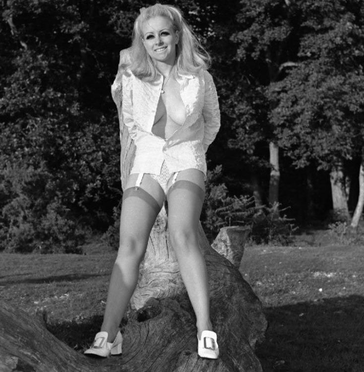 19P Jenny Spencer, 1960's UK model