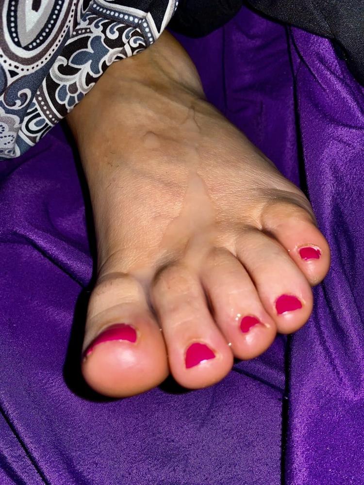 19P BBC seed on wifeys sexy soles pt4