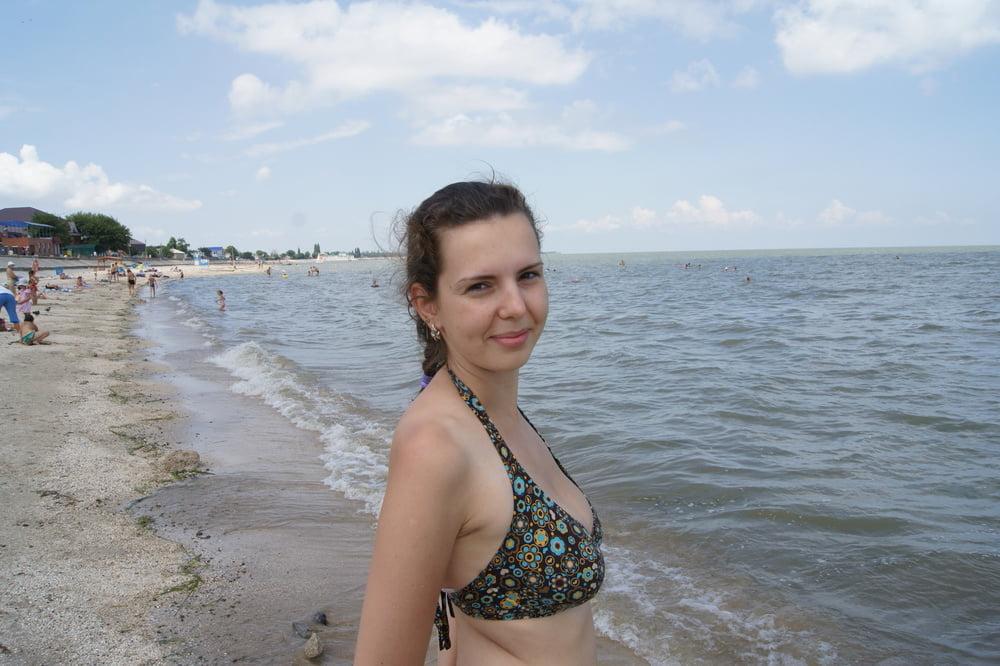13P sexy young wife