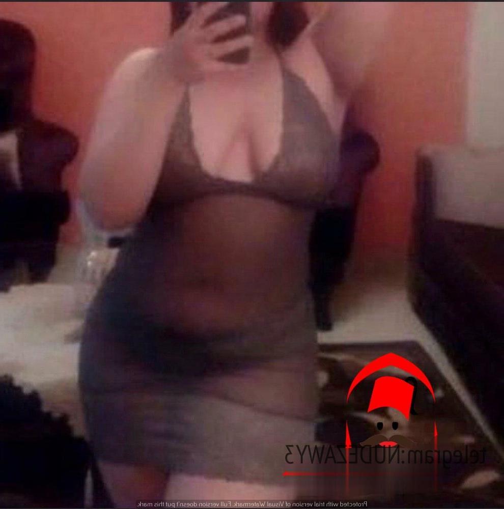 22P Naked fat mature Arabian