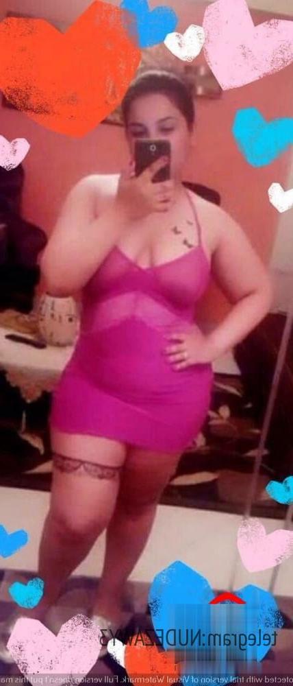 22P Naked fat mature Arabian