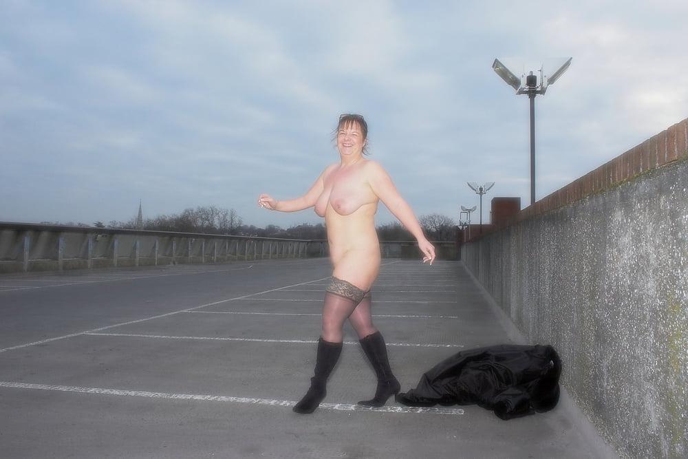 25P Michelle,52years old hotwife from England