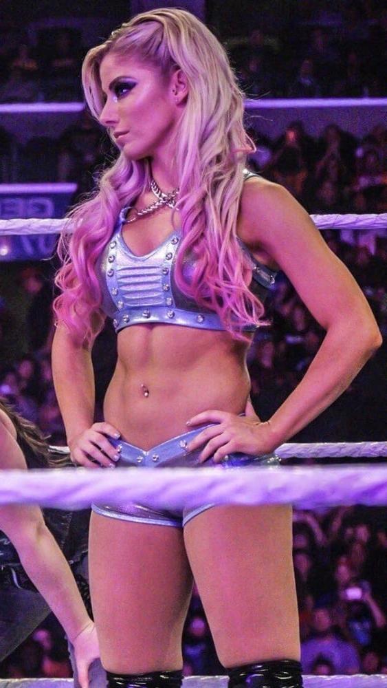 25P Alexa Bliss Jerking Galley