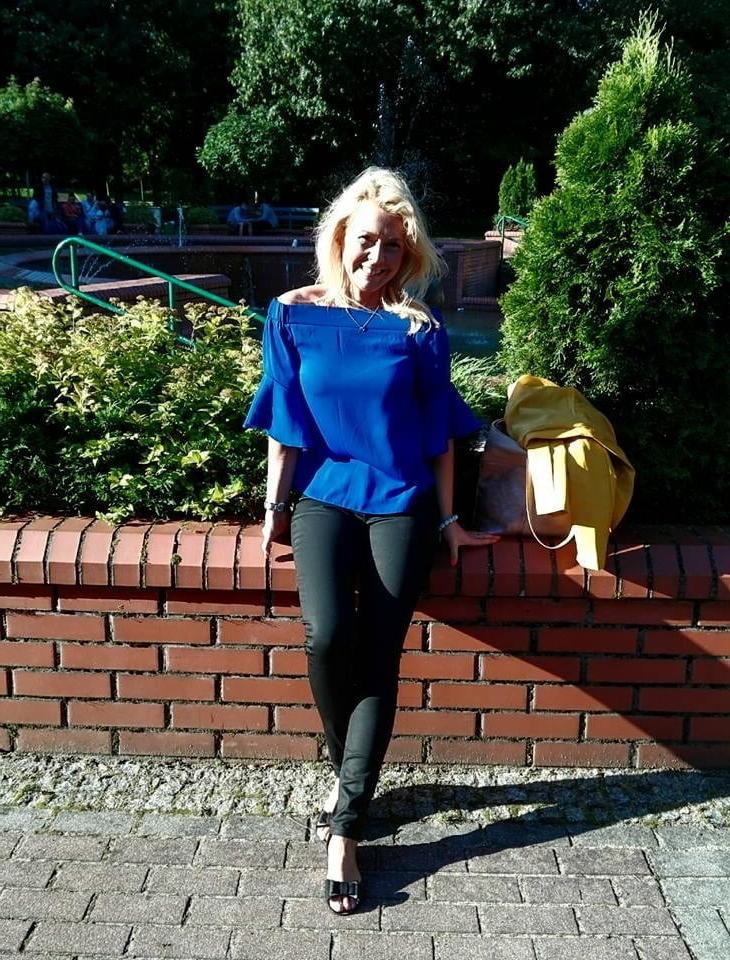 17P Mamusia Milf Sunia