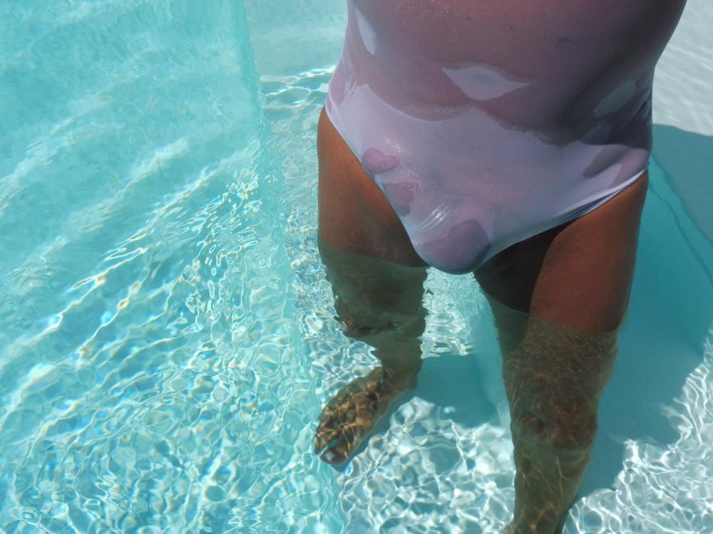 22P Body Blanc Piscine 2