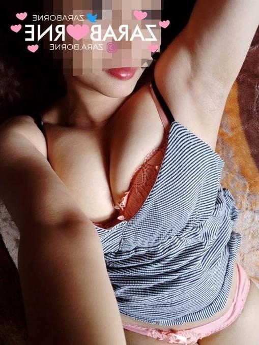 25P Muslim milf wife zara borne fetish slut hijab naked