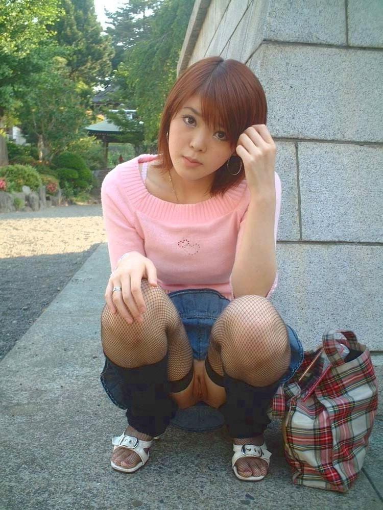 25P (TTL) public pussy flashers 46