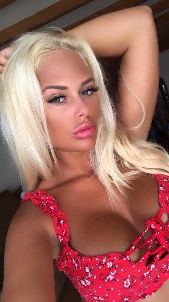 16P Bimbo Louise