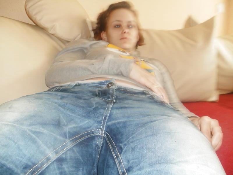 25P Queens in jeans LVII
