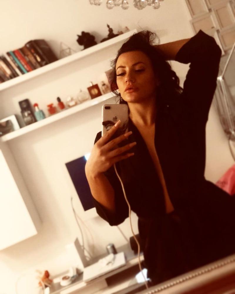 25P My Serbian sluts for jerking off - Drolje za svrsavanje