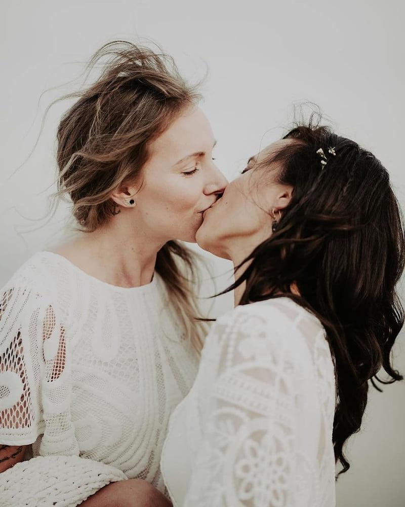16P I LUV LESBIANS!