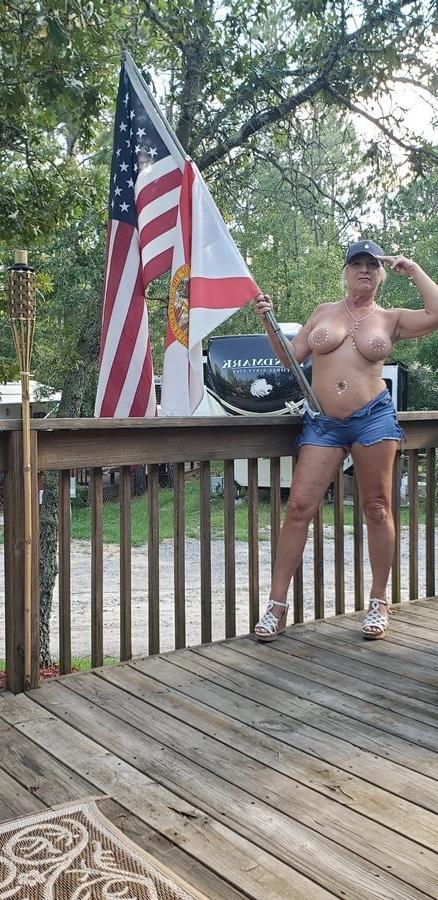 25P Cougar Slut Wife Diane