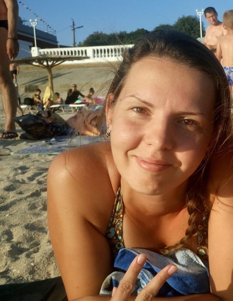 21P Real Hot Russian Wife Yulia (Need Your Dirty Comments)
