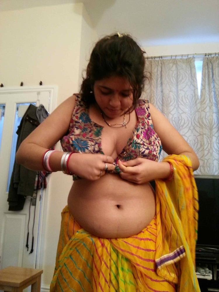 20P Cute Indian wife