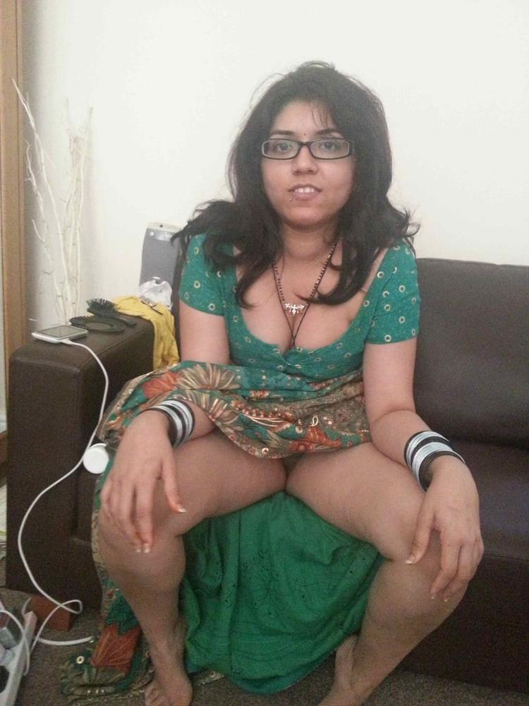 20P Cute Indian wife