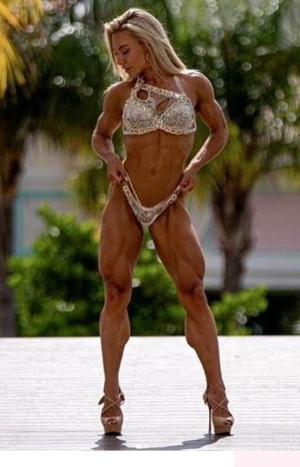 16P LADY MUSCLE