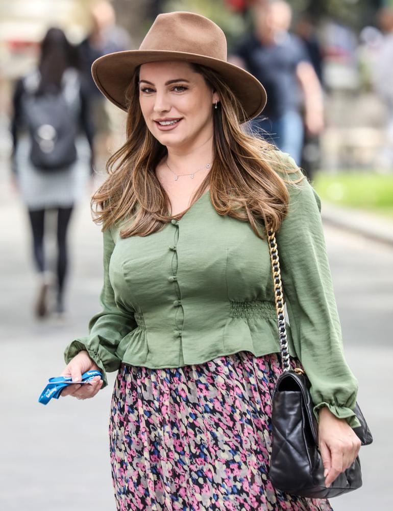 25P Curvy Kelly's Summer Styles