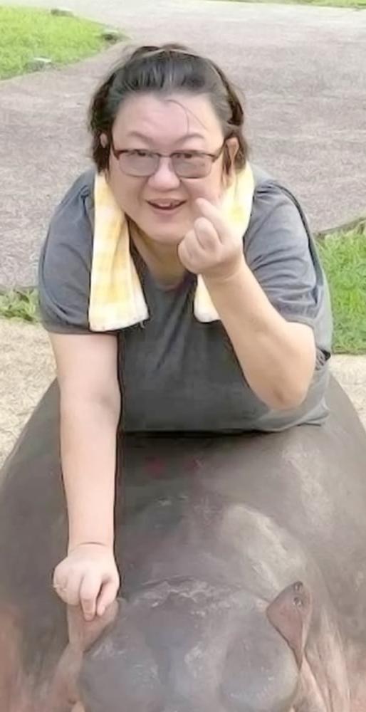 16P wanna fuck this fat slut milf