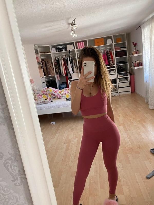 25P NN hot girls, selfshots, mirror shots, hauls, try ons