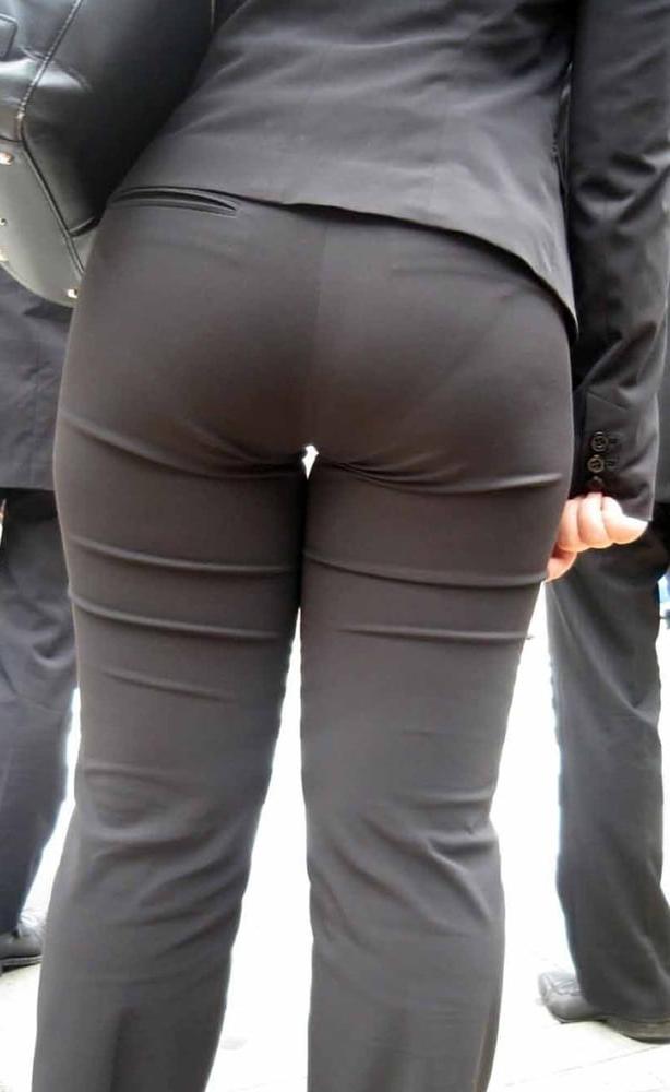 25P More delicious bums in tight pants