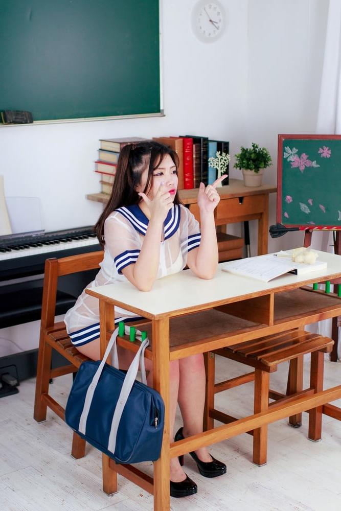 25P Taiwanese Model #7 b