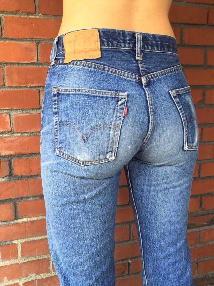 25P Feeding my jeans ass fetish...