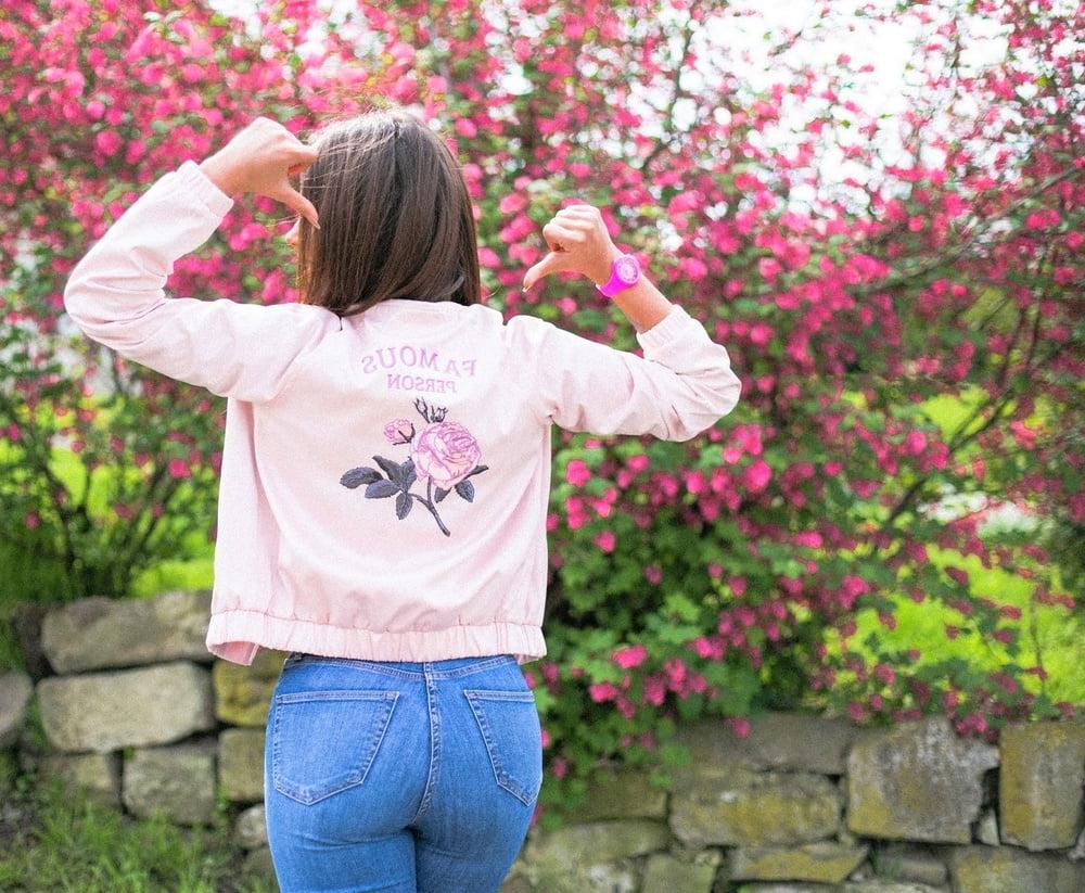 25P Feeding my jeans ass fetish...
