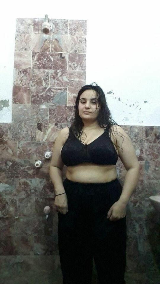 14P Indian wife in the shower