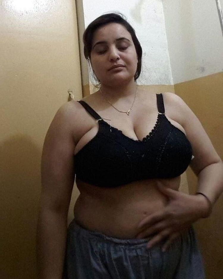 14P Indian wife in the shower