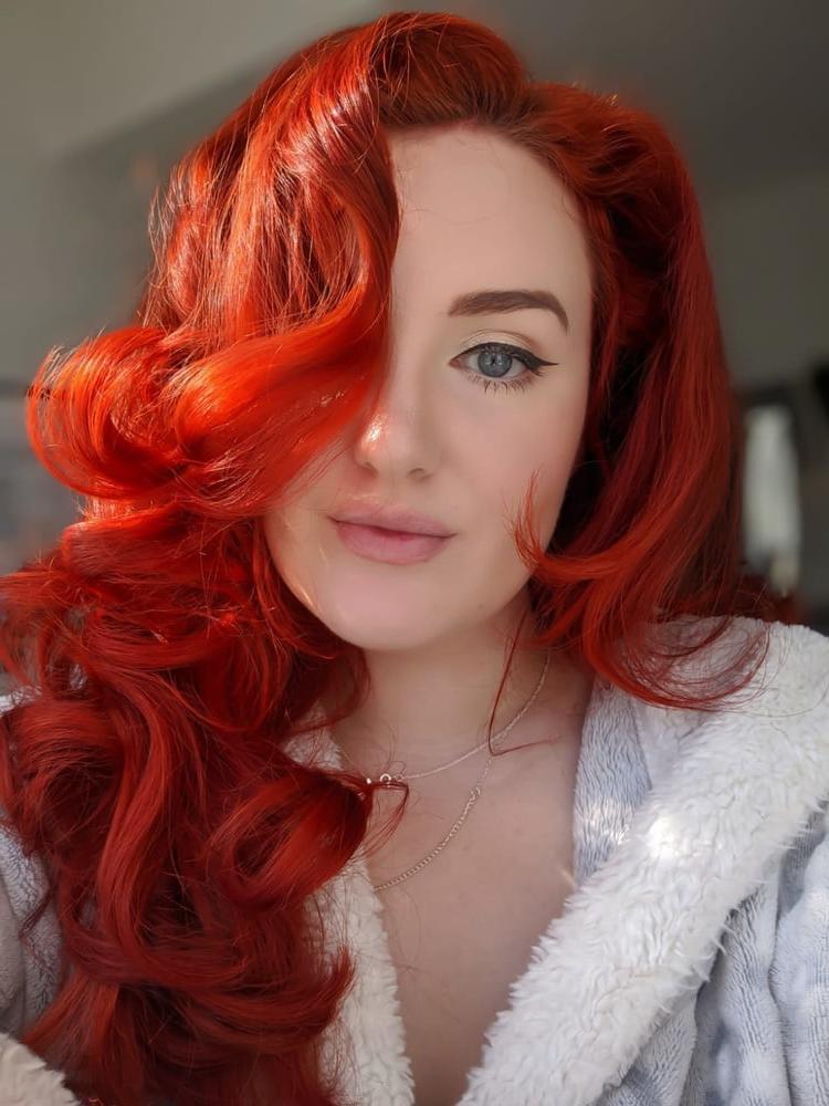 25P Miss RedHead