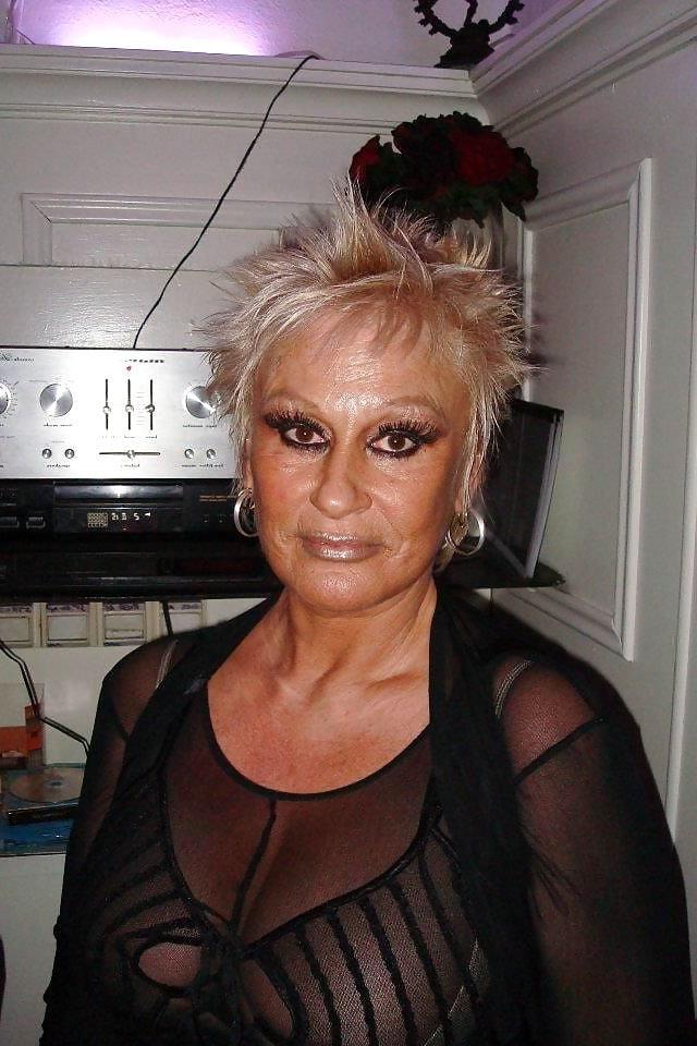 25P Tarty bimbo grannies are hot also