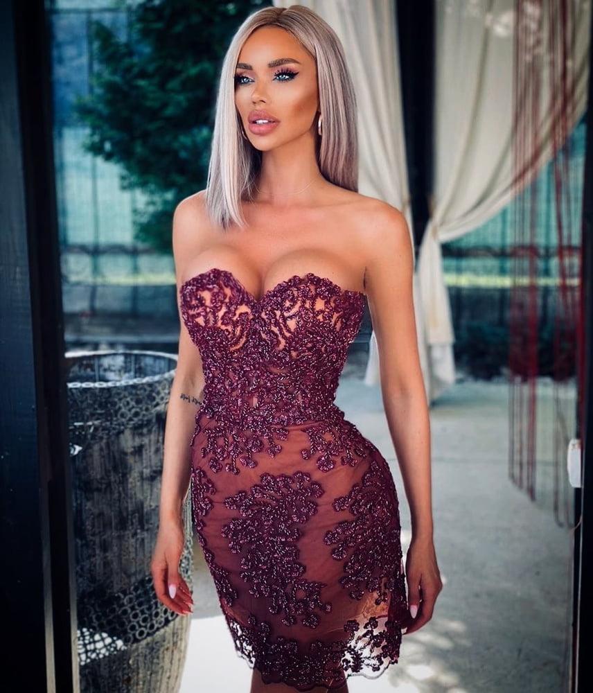 23P Romanian bimbo Bianca D