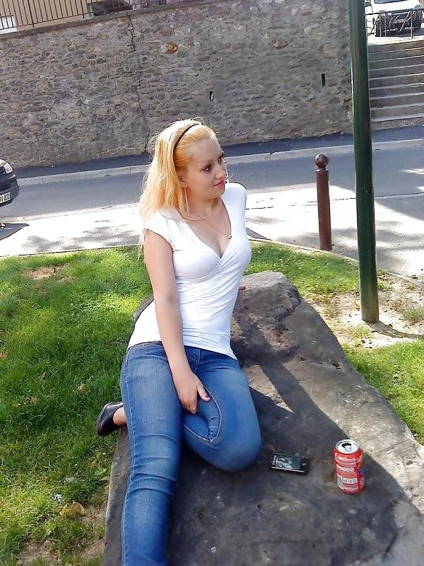 25P Queens in jeans III