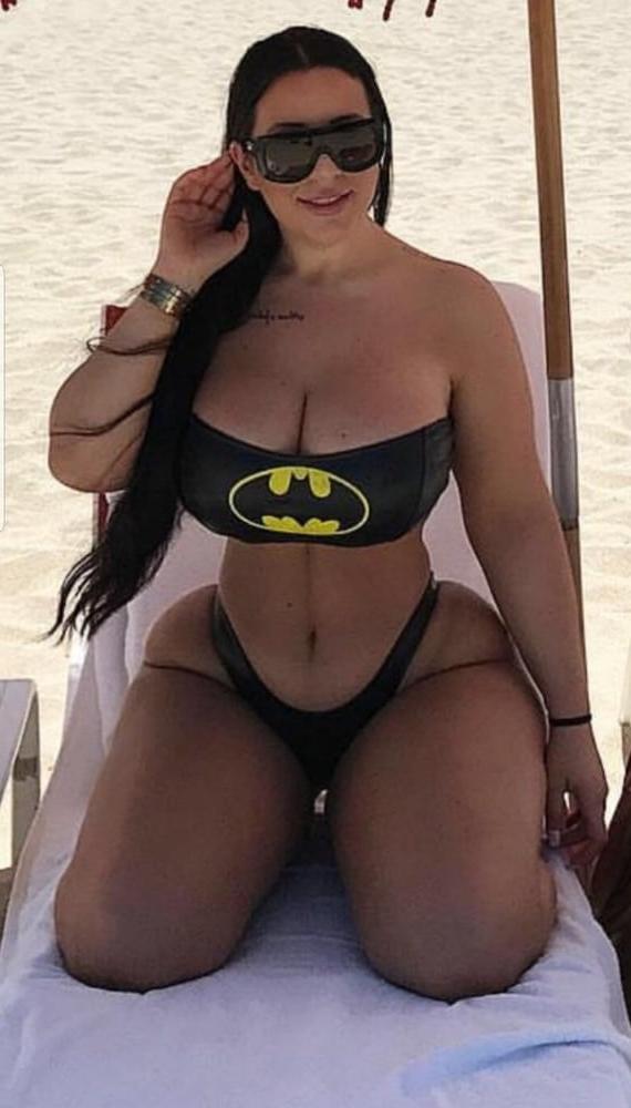 25P Unknown Curvy Spanish women 5
