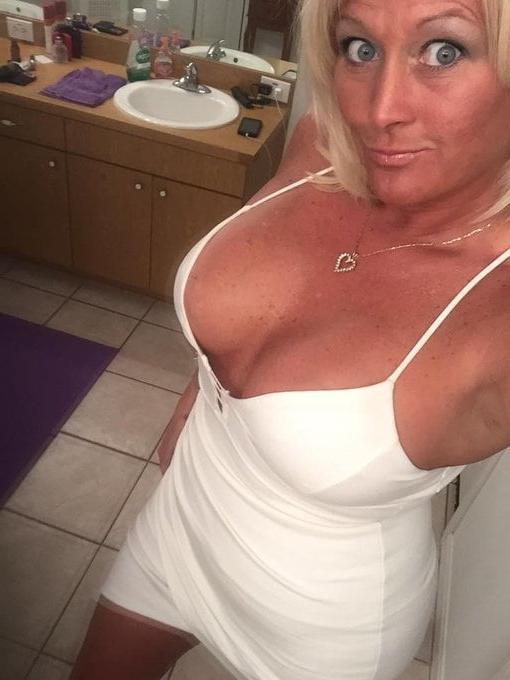 5P Hot wife