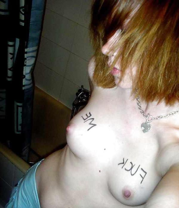 15P Nice (outdoor) toilet and bathroom girls 10
