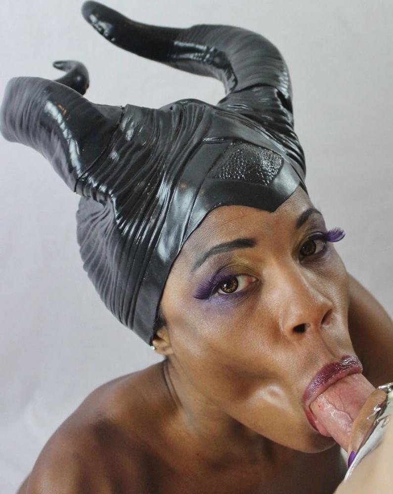 7P Raven - The Art of Blowjob