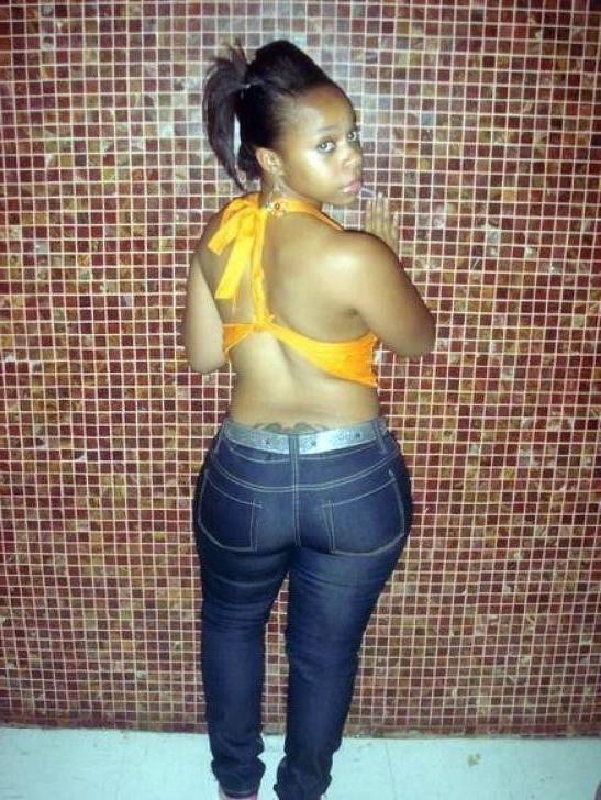 25P Queens in jeans mix